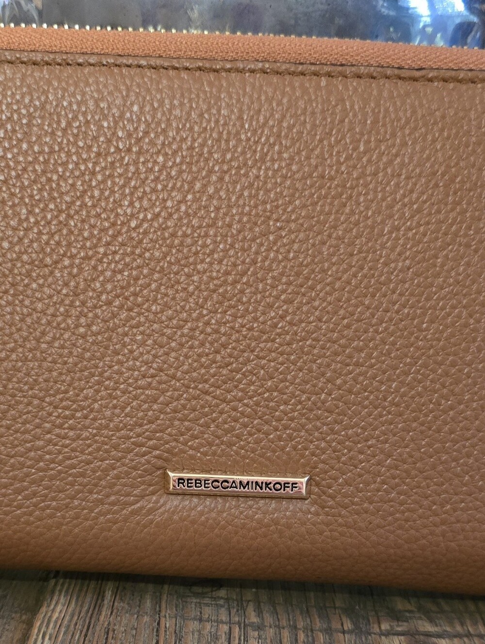 Rebecca Minkoff Pebbled Leather Regan Charging (Iphone) Wristlet - Cognac - Picture 10 of 11